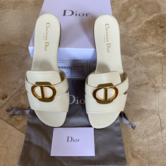 Montaigne Mule in Calfskin Ivory size 10 - Picture 5 of 7